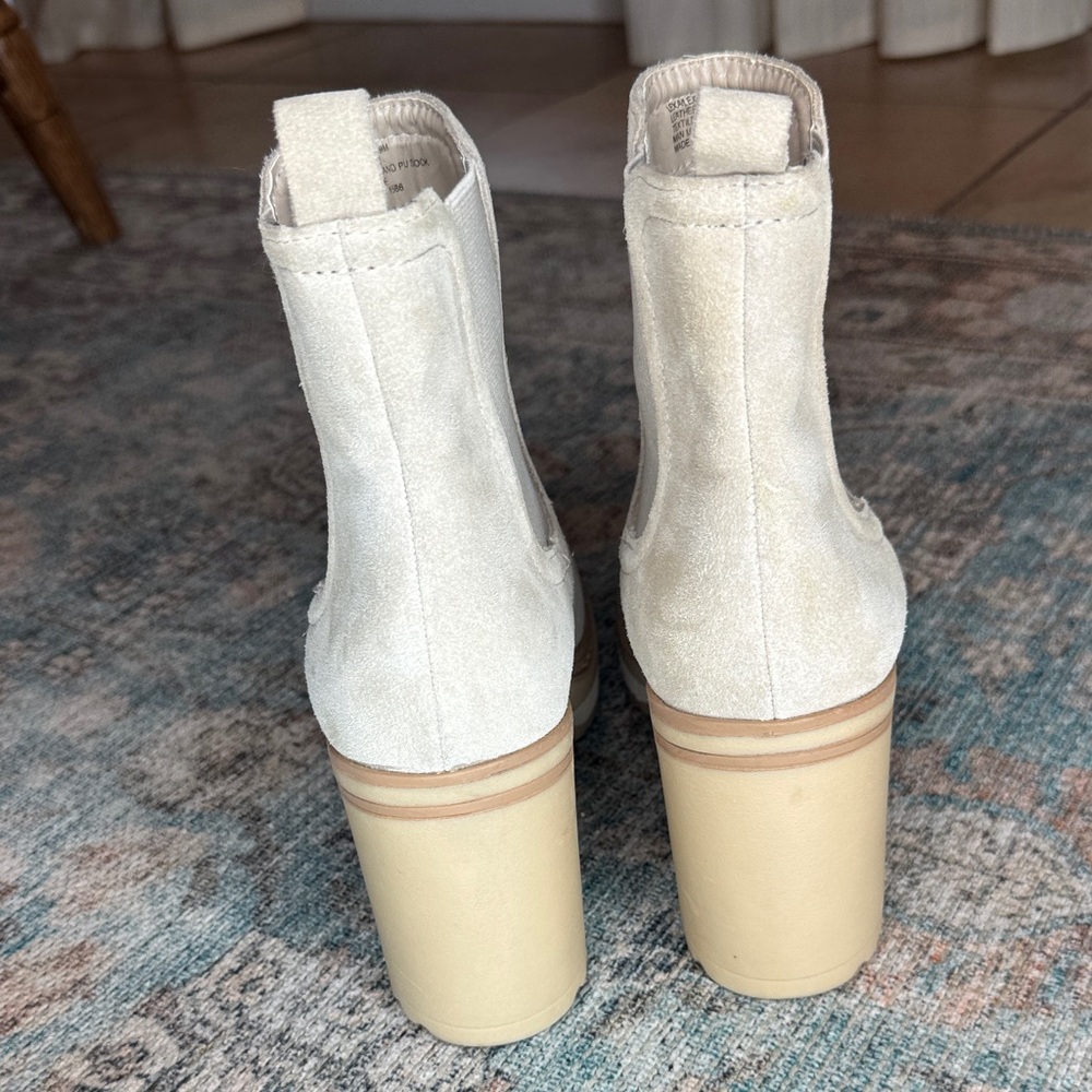 Steve Madden Lexa Cream Neutral Chunky Heeled Bootie 9 - Picture 11 of 14